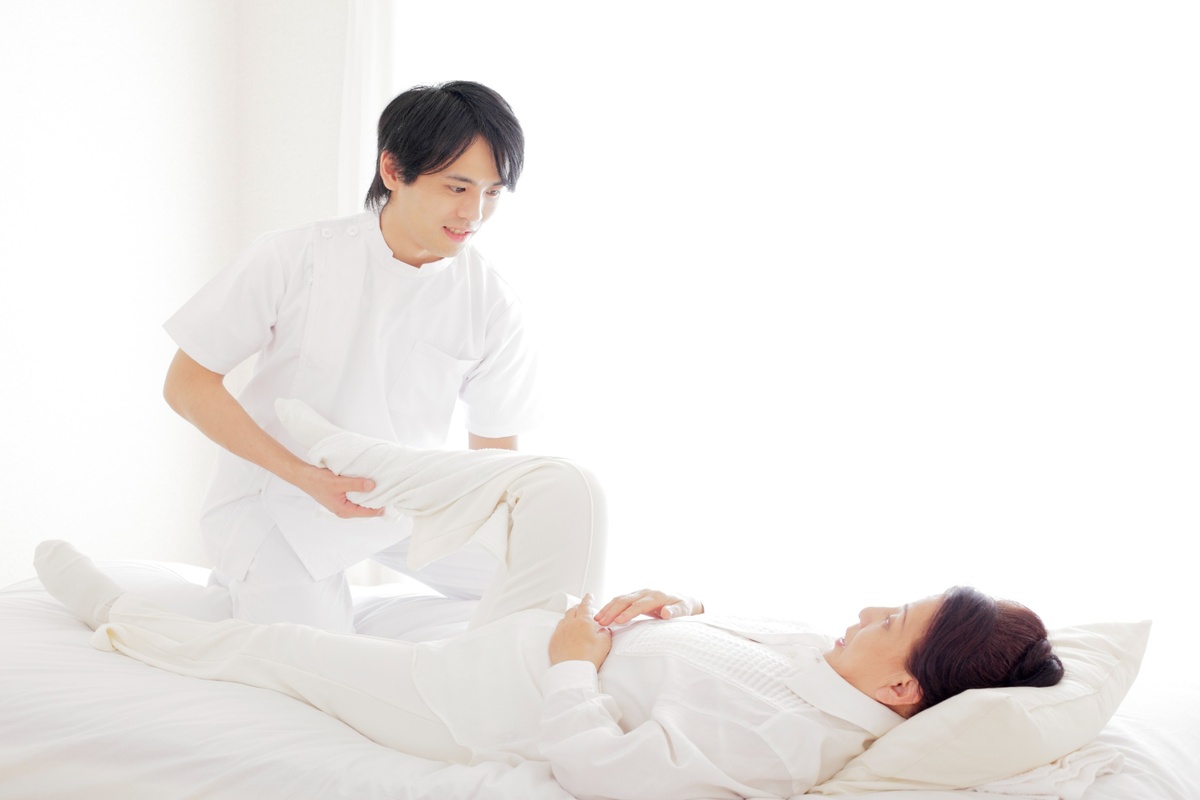 さいたま市南区、浦和の訪問マッサージ。運動療法もあわせて初回無料で30分間体験できます。